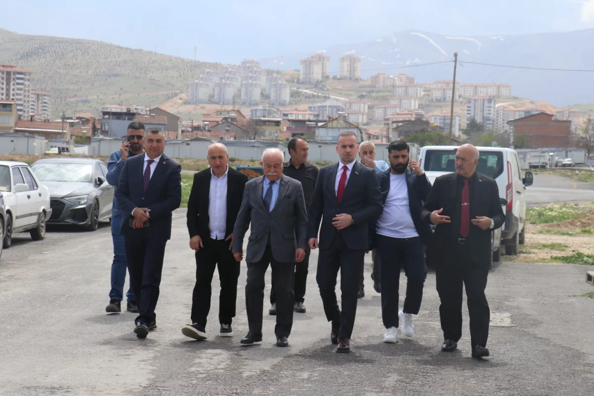 KARADEMİR: "6 ŞUBAT DEPREMİNDE ALEVİ-SÜNNİ OMUZ OMUZA OLDU"