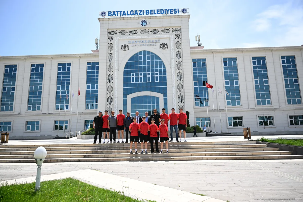 BATTALGAZİ BELEDİYESİ’NİN SPORA YATIRIMLARI MEYVESİNİ VERİYOR