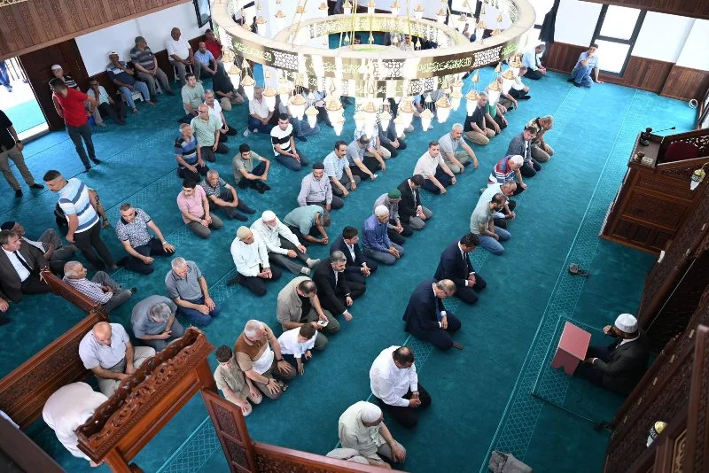 Vali Yavuz Yeşiltepe Eski Camii’nin Açılış Programına Katıldı
