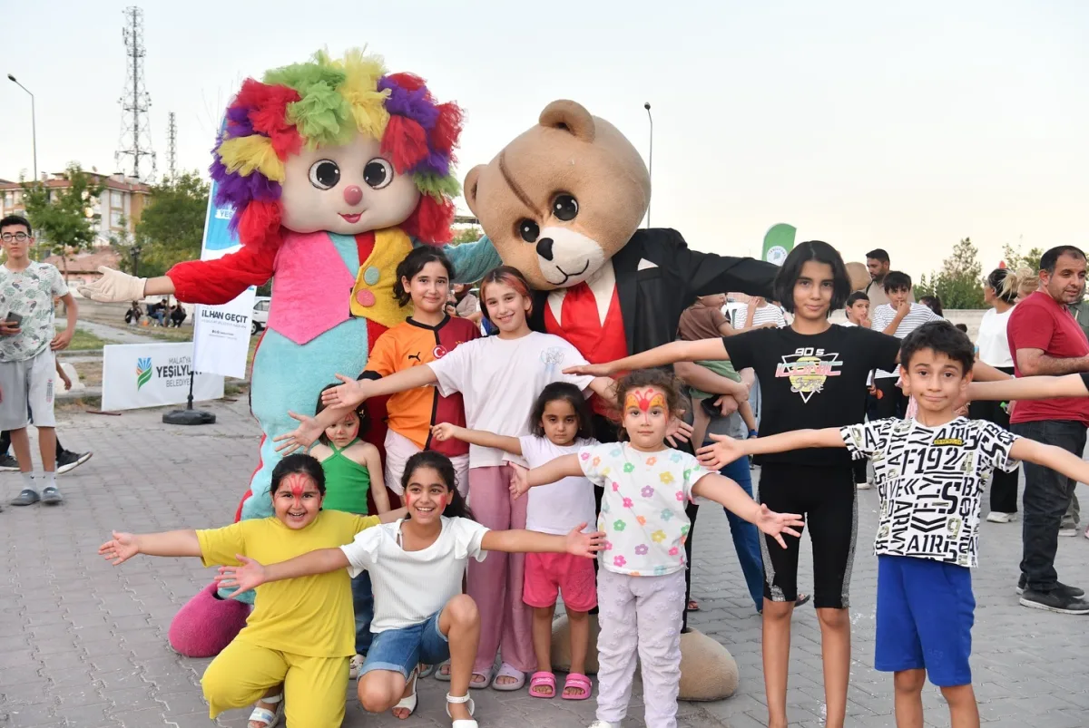 YEŞİLTEPE, ‘YEŞİLYURT’TA YAZ AKŞAMLARI’ İLE ŞENLENDİ