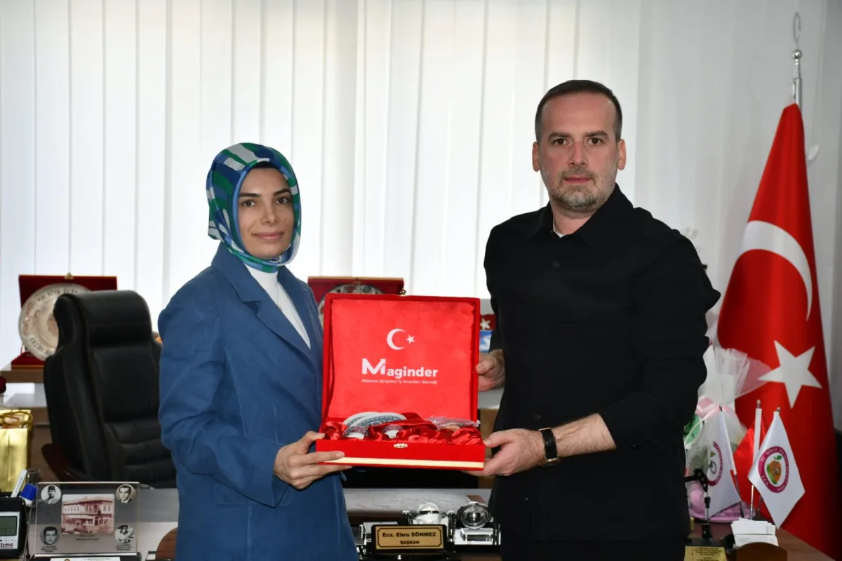 Malatya’da 49 Eczane Konteynerlerde Hizmet Veriyor 