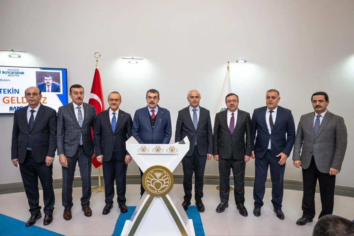 Bakan Yusuf Tekin’den Başkan Sami Er’e Ziyaret