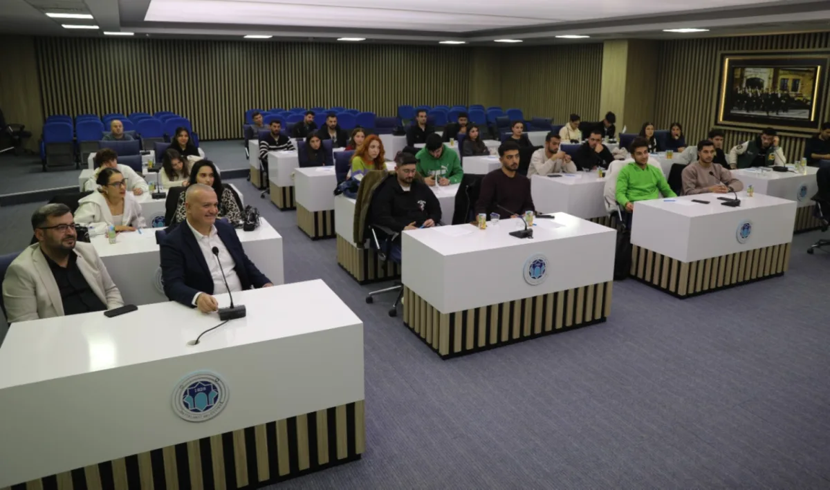 BATTALGAZİ’DE GENÇLİK ÇALIŞMALARI ÖĞRENCİLERLE İSTİŞARE EDİLDİ