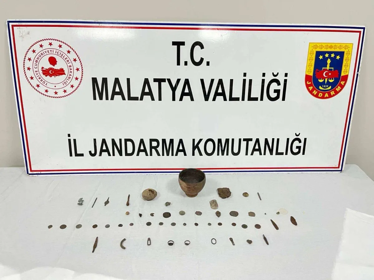 Doğanşehir’de Tarihi Eser Kaçakçılığına Darbe: 2 Şüpheli Yakalandı