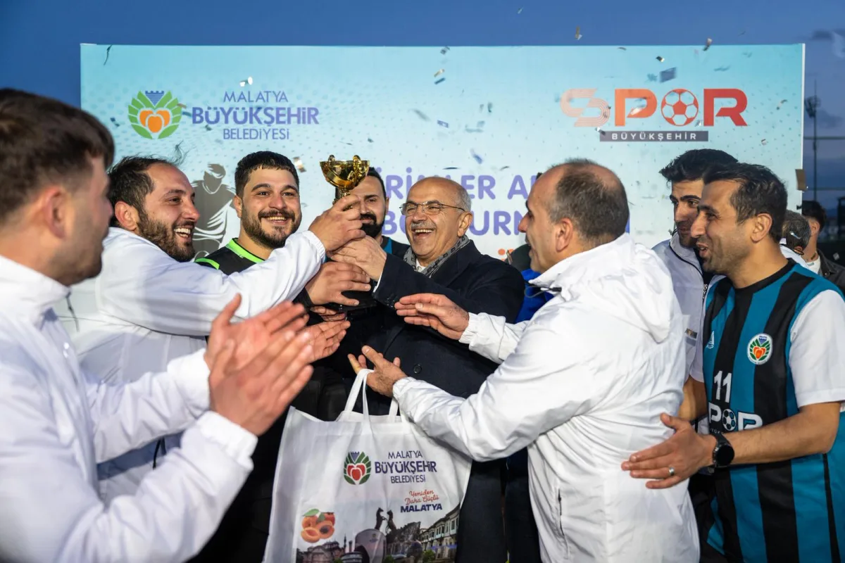 BAŞKAN ER:"MALATYA'NIN HER KÖŞESİNE  BİR SPOR TESİSİ YAPIYORUZ"
