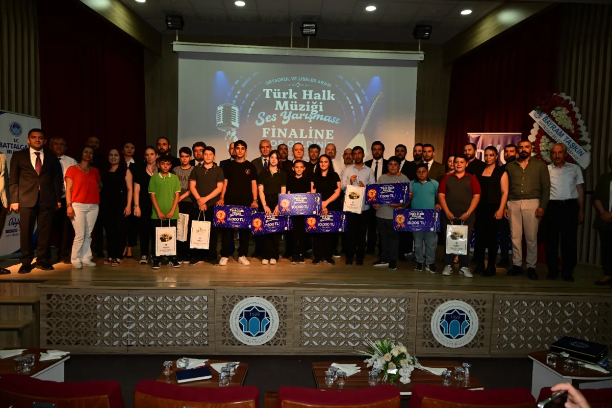 BATTALGAZİ’DE TÜRK HALK MÜZİĞİ YARIŞMASI’NIN KAZANANLARI BELLİ OLDU