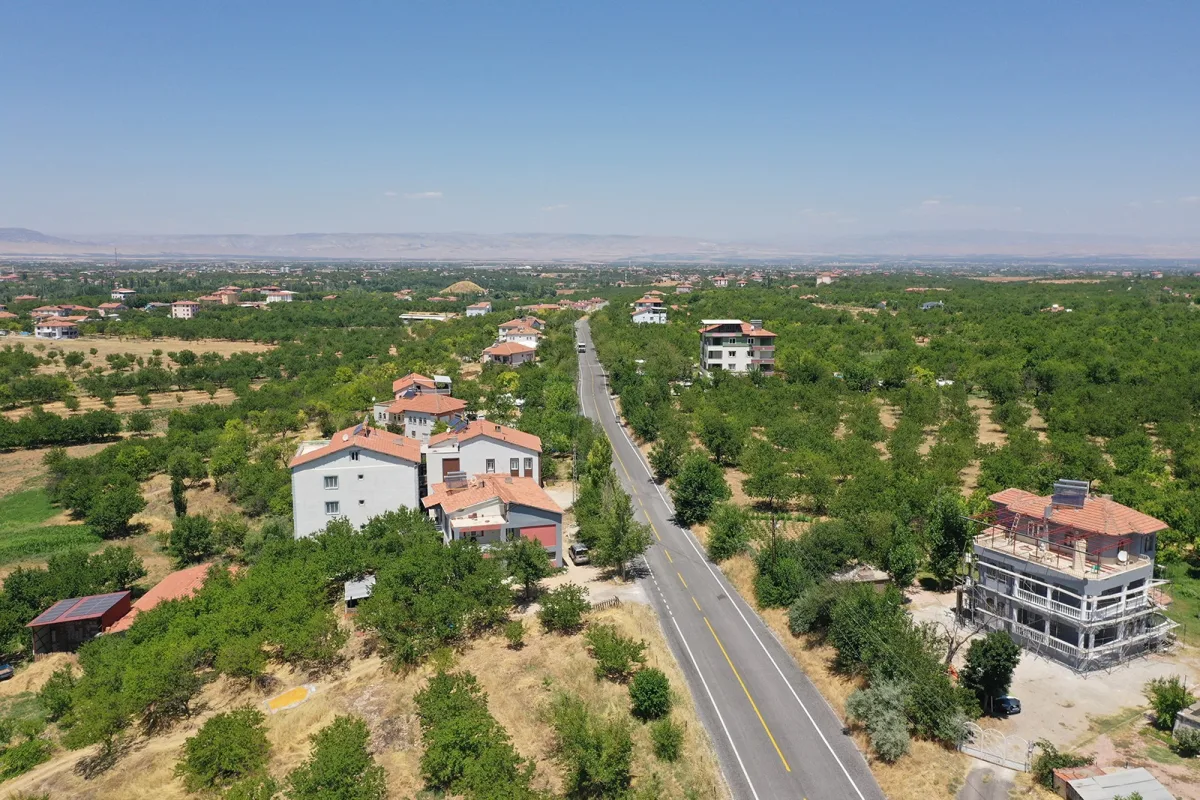 SAMANKÖY’DE 7 KİLOMETRELİK YOL ÇALIŞMASI TAMAMLANDI