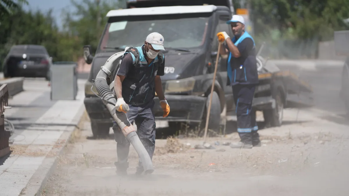 BATTALGAZİ’DE TEMİZLİK VE PAZAR DENETİMLERİ SÜRÜYOR