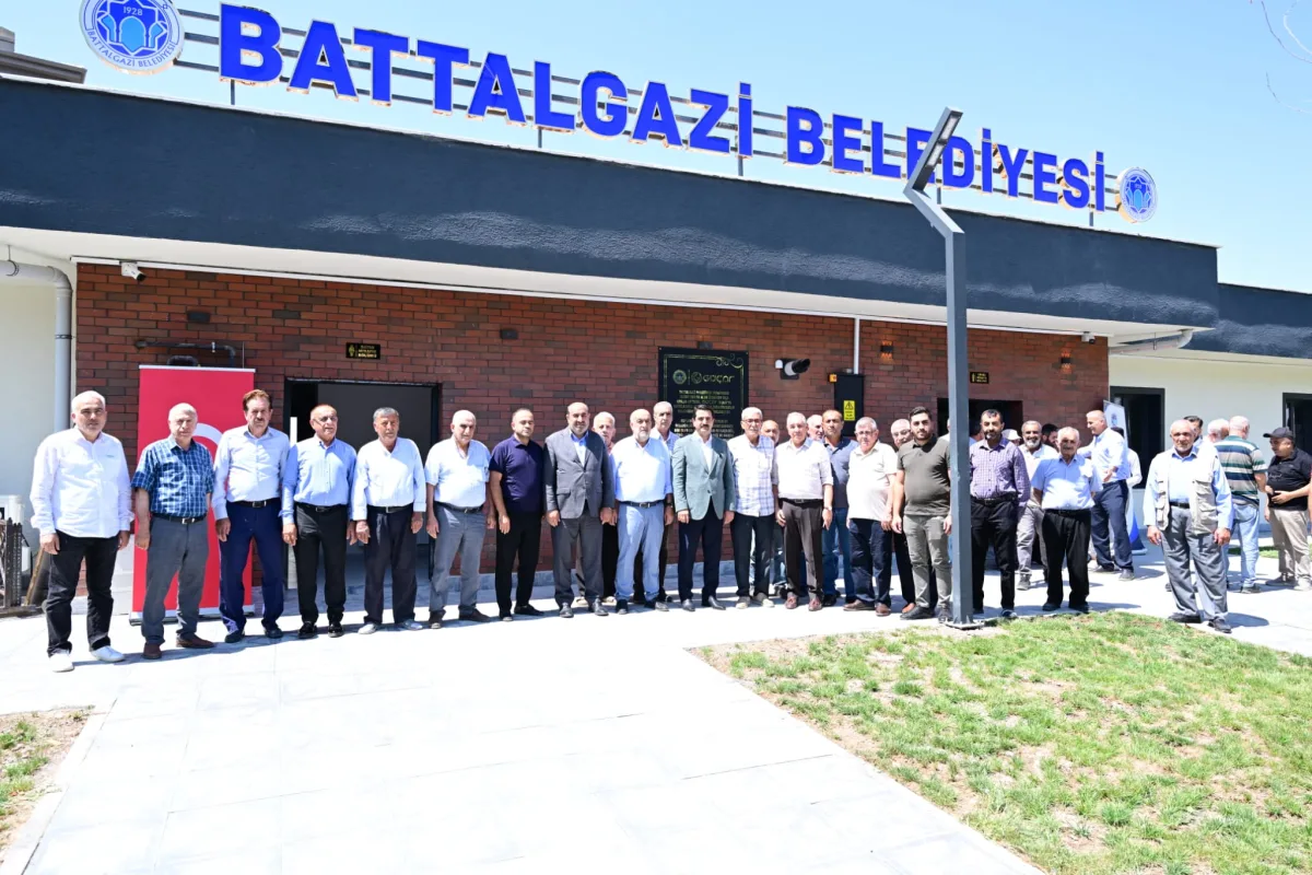 BAŞKAN TAŞKIN SELÇUKLU MAHALLESİ TAZİYE EVİ’NDE VATANDAŞLARLA BULUŞTU