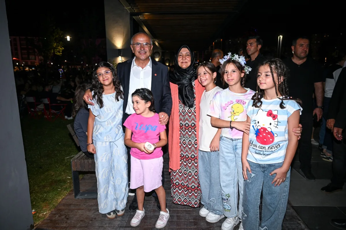 BAŞKAN ER:"VATANDAŞLARIMIZIN YÜZÜ GÜLÜNCE BİZİM DE YÜZÜMÜZ GÜLÜYOR"
