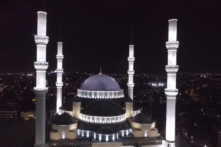 15 Temmuz’da 90 Bin Cami Tek Yürek Oldu