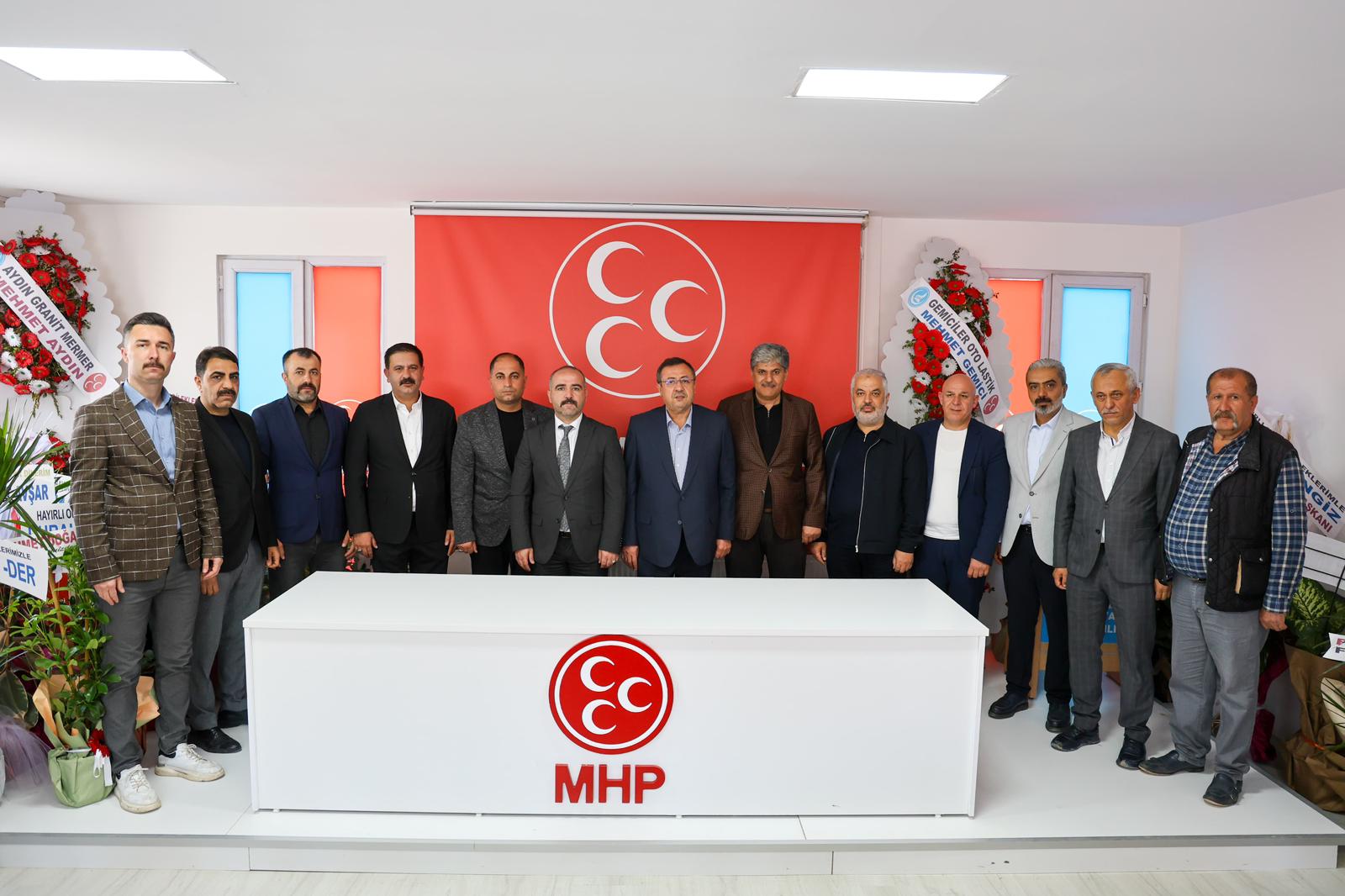 AK Parti Malatya İl Başkanı’ndan MHP İl Başkanı Turgay Şengönül’e Hayırlı Olsun Ziyareti