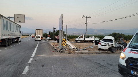 Akçadağ’da Feci Kaza: 1 Kişi Hayatını Kaybetti, 2 Yaralı