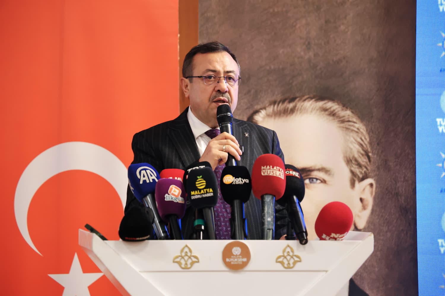 Ali Bakan: “Asrın Felaketini Yaşadık, Asrın Destanını Yazdık”