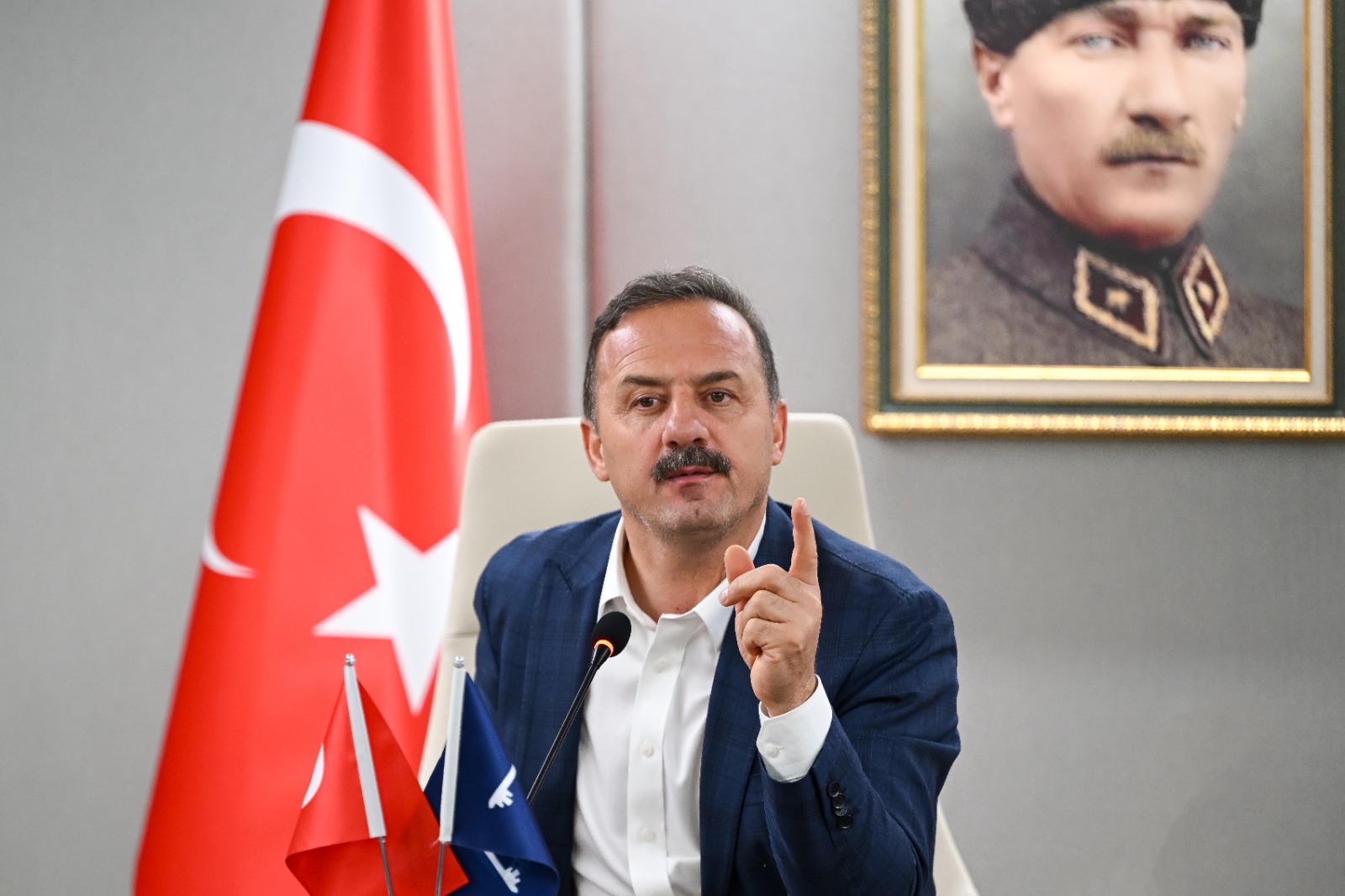 Anahtar Parti: Bir Ülkenin Kaderine Yalnızca Halkı Karar Verir