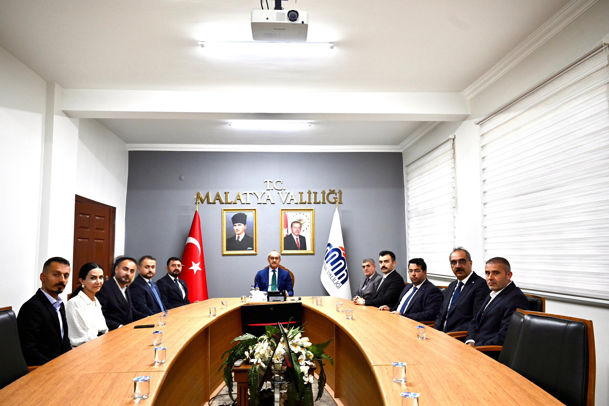 Anahtar Parti Malatya İl Başkanlığı, Malatya Valisi Seddar Yavuz’a Nezaket Ziyaretinde Bulundu