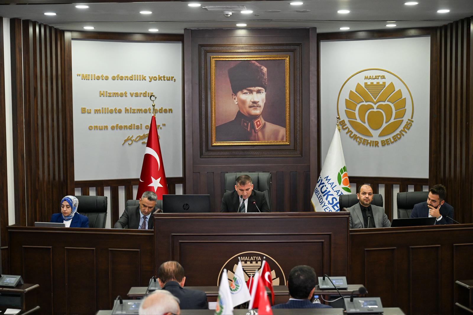 AYHAN “MİLLETİMİZİN BAŞI SAĞOLSUN”