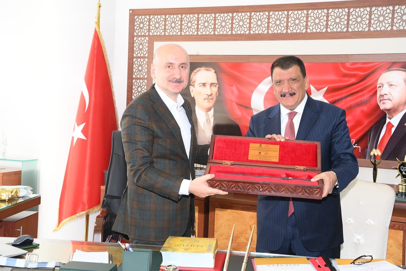 Bakan Karaismailoğlu’ndan Başkan Gürkan’a Ziyaret