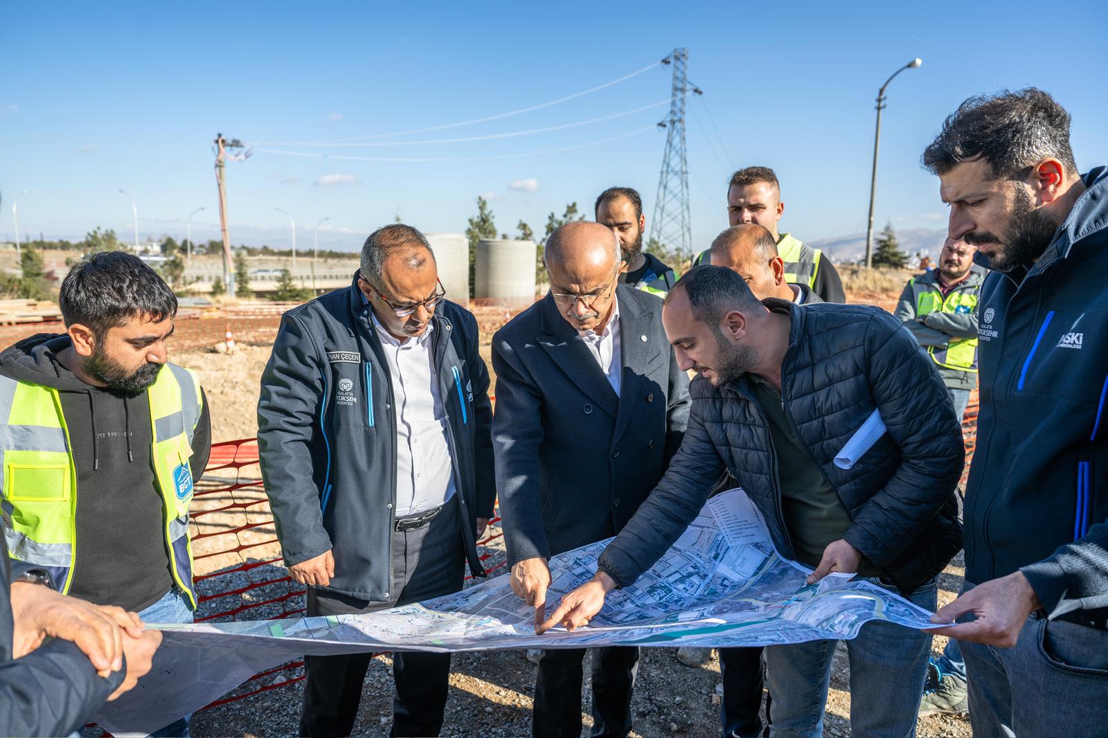 BAŞKAN ER: “İKİZCE'DE ÇOK BÜYÜK BİR ALTYAPI ÇALIŞMASI YAPIYORUZ”