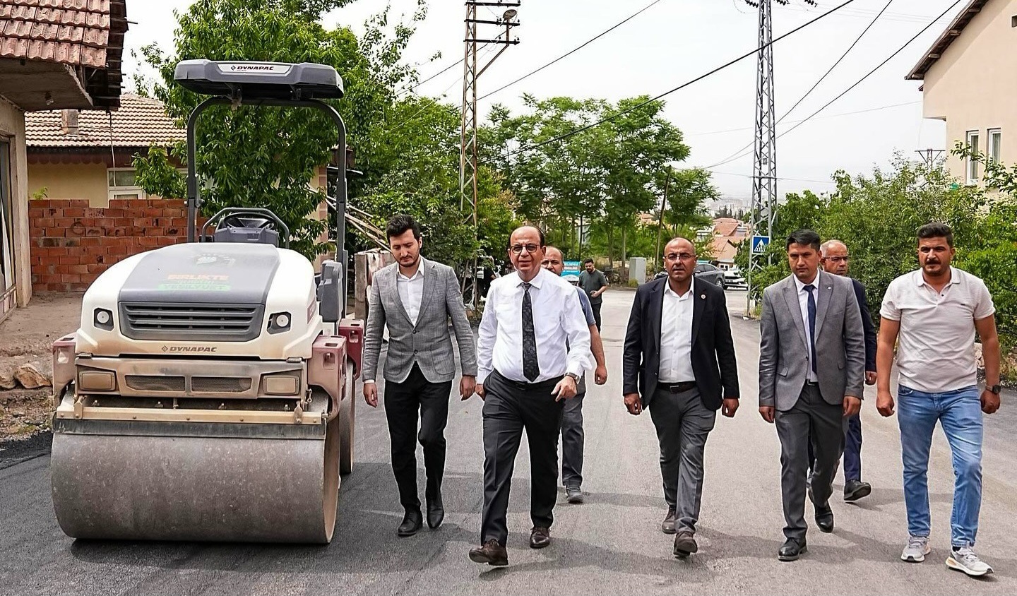 BAŞKAN GEÇİT, “İLÇEMİZİN ULAŞIM ALT YAPISINI GÜÇLENDİRİYORUZ”
