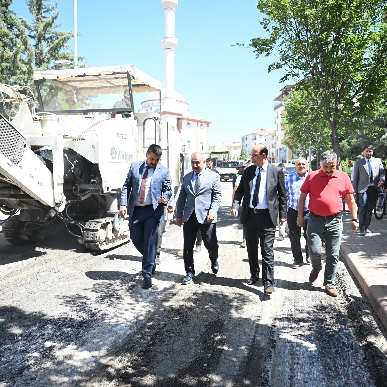 BAŞKAN GEÇİT, “ULAŞIM AĞIMIZI, PLANLI YATIRIMLARLA GÜÇLENDİRİYORUZ”