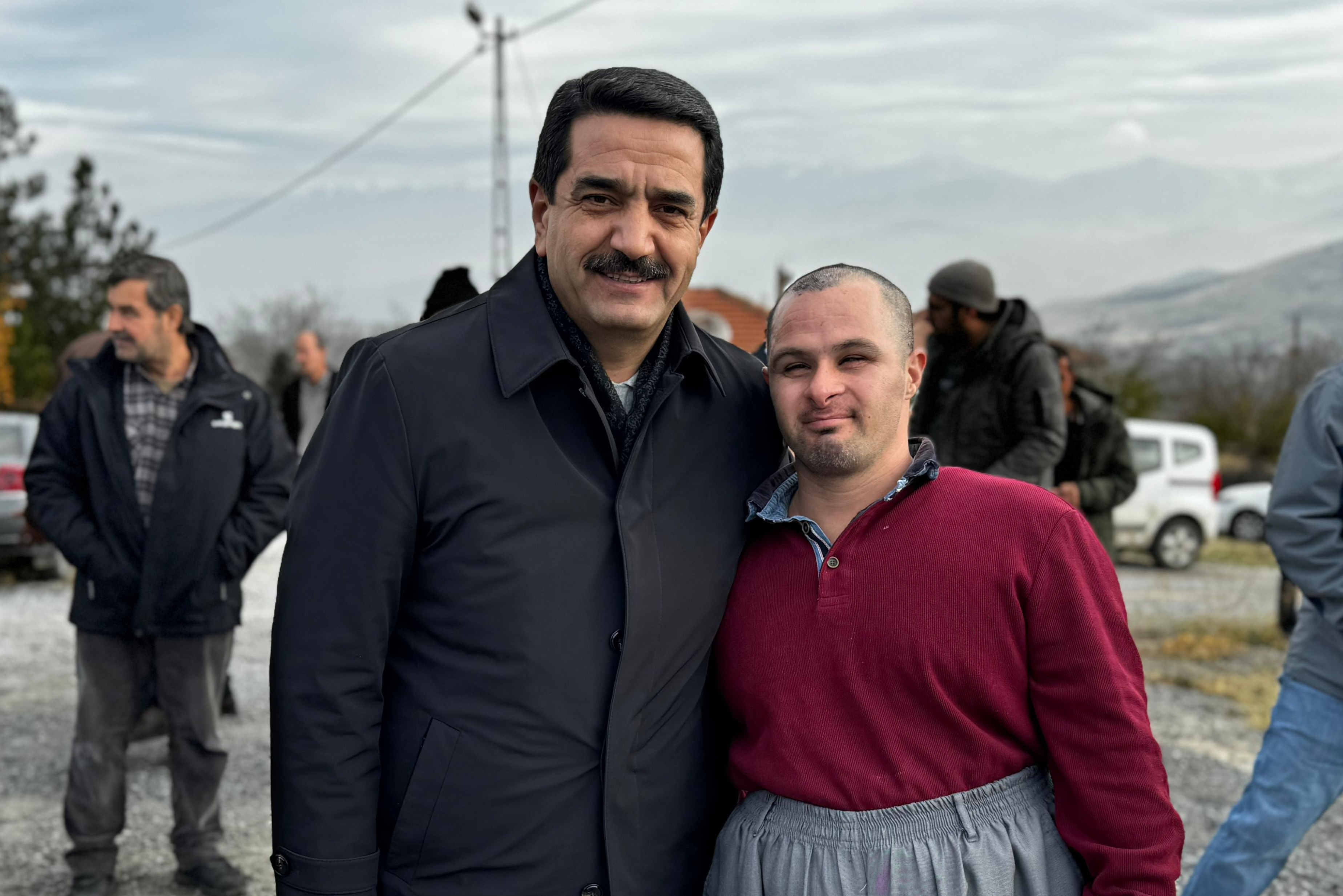 BAŞKAN TAŞKIN, ÇOLAKLI MAHALLESİ’NDE VATANDAŞLARLA BULUŞTU