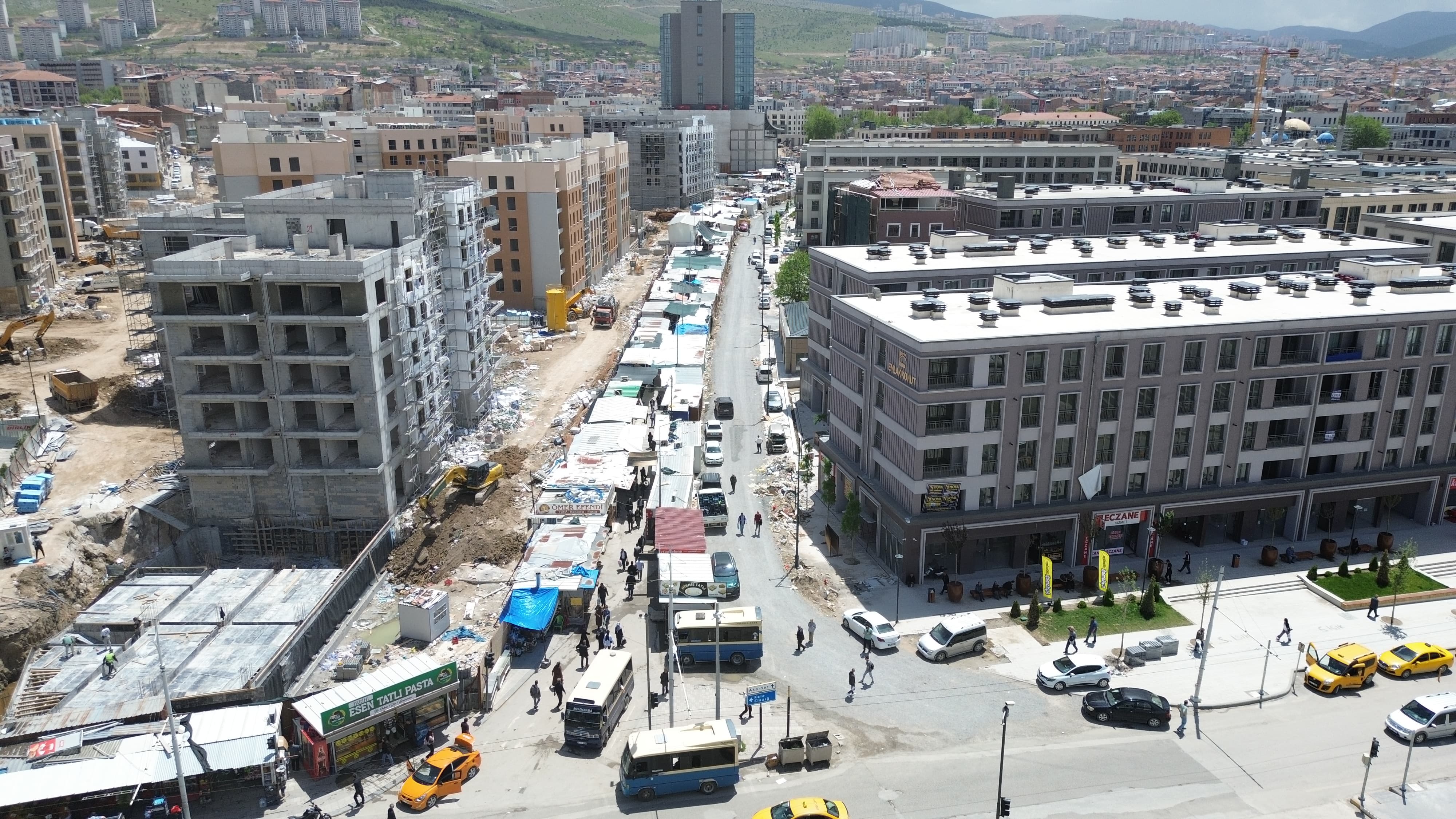 BATTALGAZİ BELEDİYESİ’NDEN AKPINAR’DA YAYA TRAFİĞİNE DÜZENLEME
