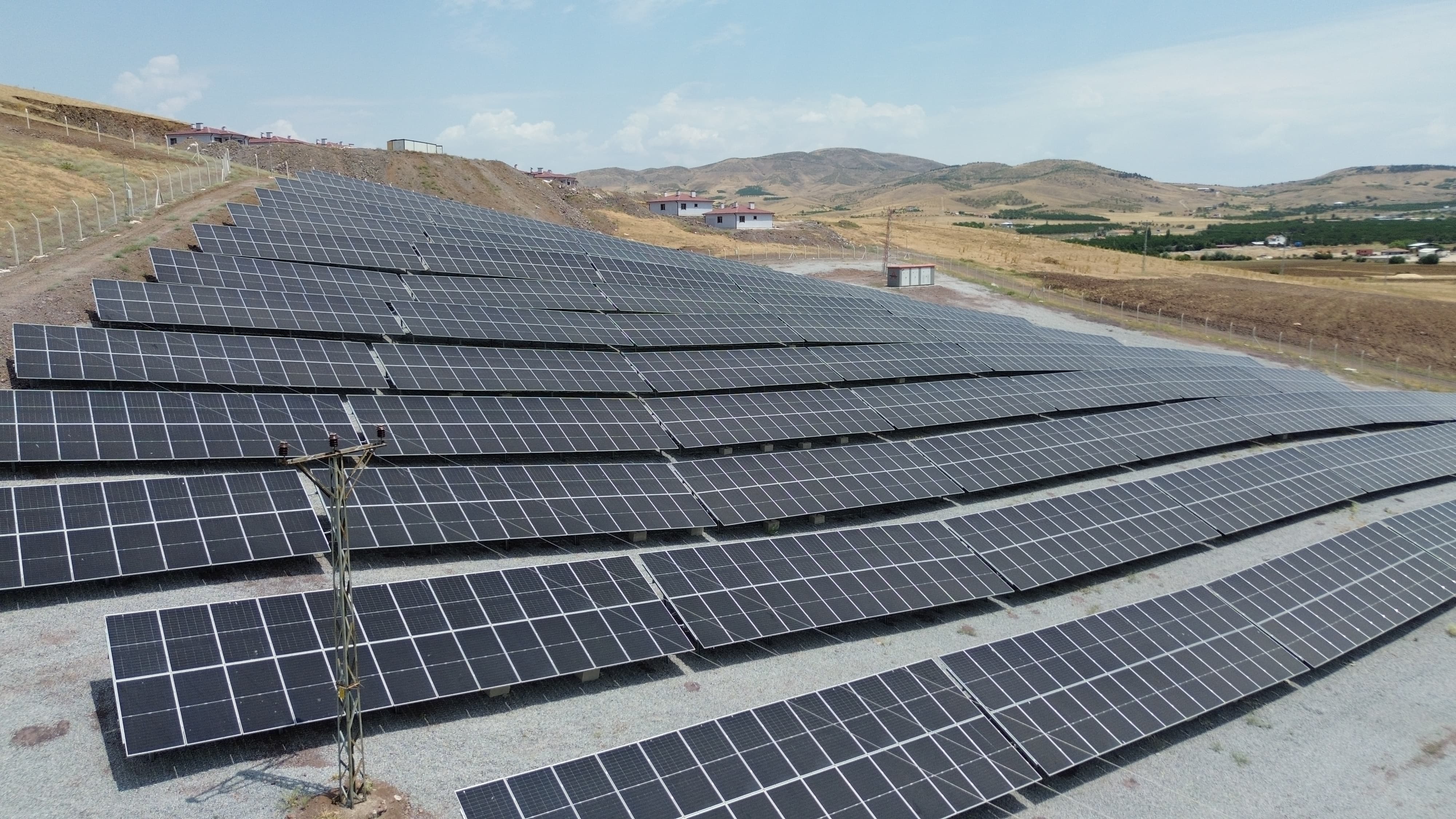 BATTALGAZİ BELEDİYESİ'NDEN ÇEVRECİ VE EKONOMİK ENERJİ HAMLESİ