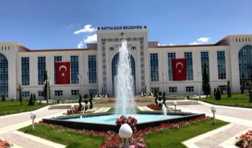 BATTALGAZİ BELEDİYESİ’NDEN EĞİTİME VE SOSYAL YAŞAMA TAM DESTEK