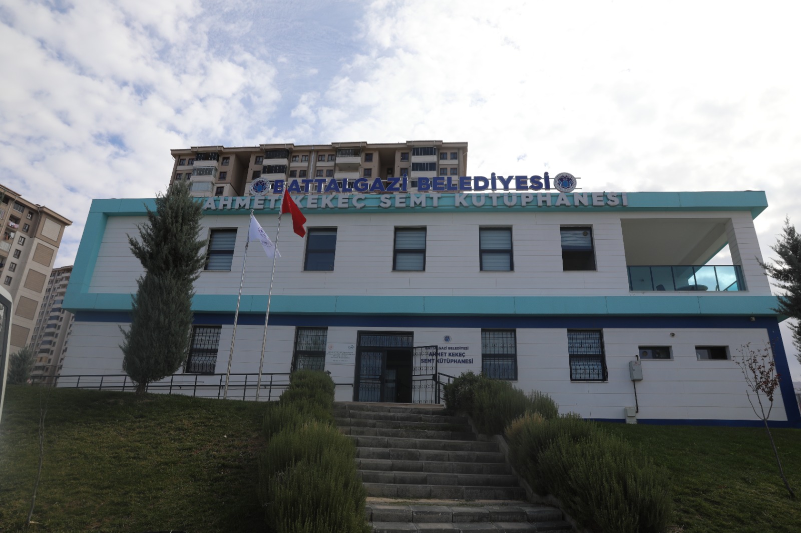 BATTALGAZİ BELEDİYESİ’NİN ÜCRETSİZ LGS VE YKS KURSLARINA YOĞUN İLGİ