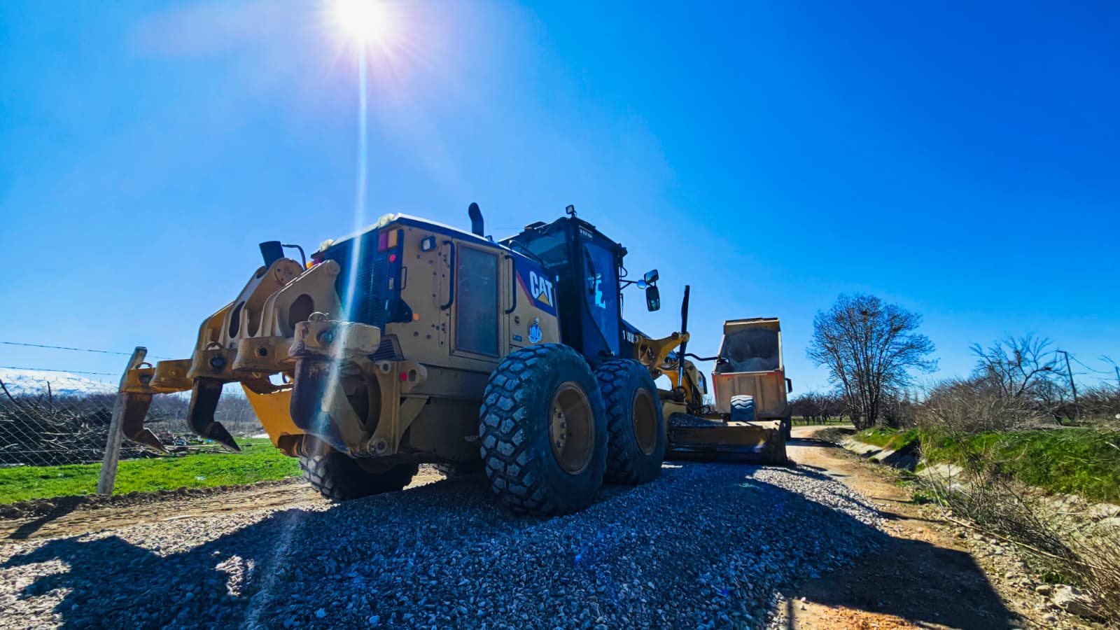 BATTALGAZİ’DE YOL ÇALIŞMALARI SÜRÜYOR