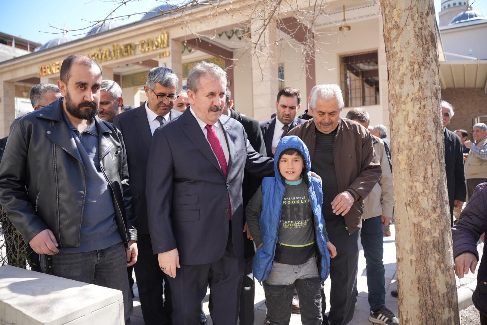 BBP GENEL BAŞKANI MUSTAFA DESTİCİ MALATYA’DA VATANDAŞLARLA BİR ARAYA GELDİ