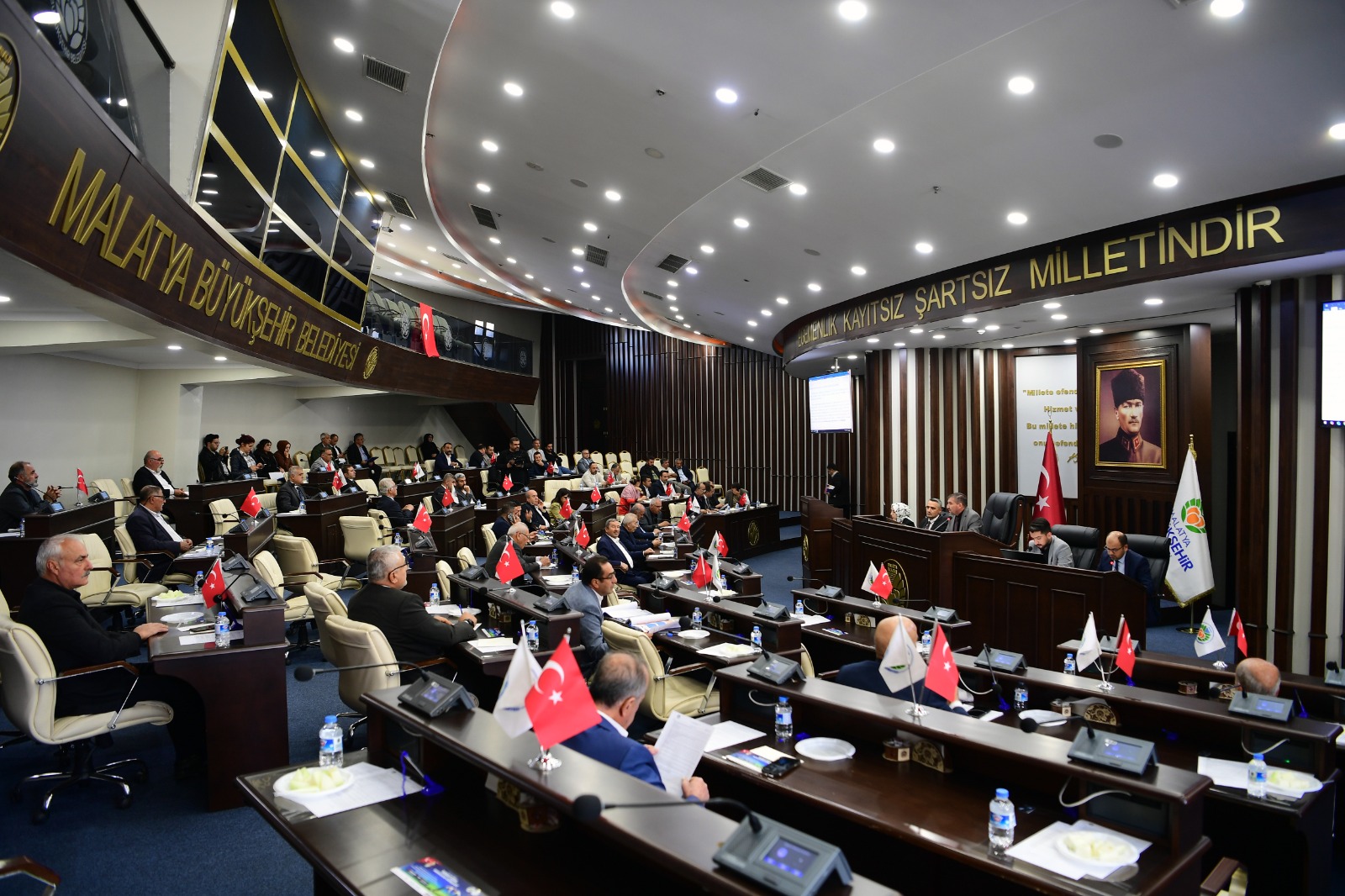 BÜYÜKŞEHİR BELEDİYE MECLİSİ EKİM AYI TOPLANTILARI SONA ERDİ