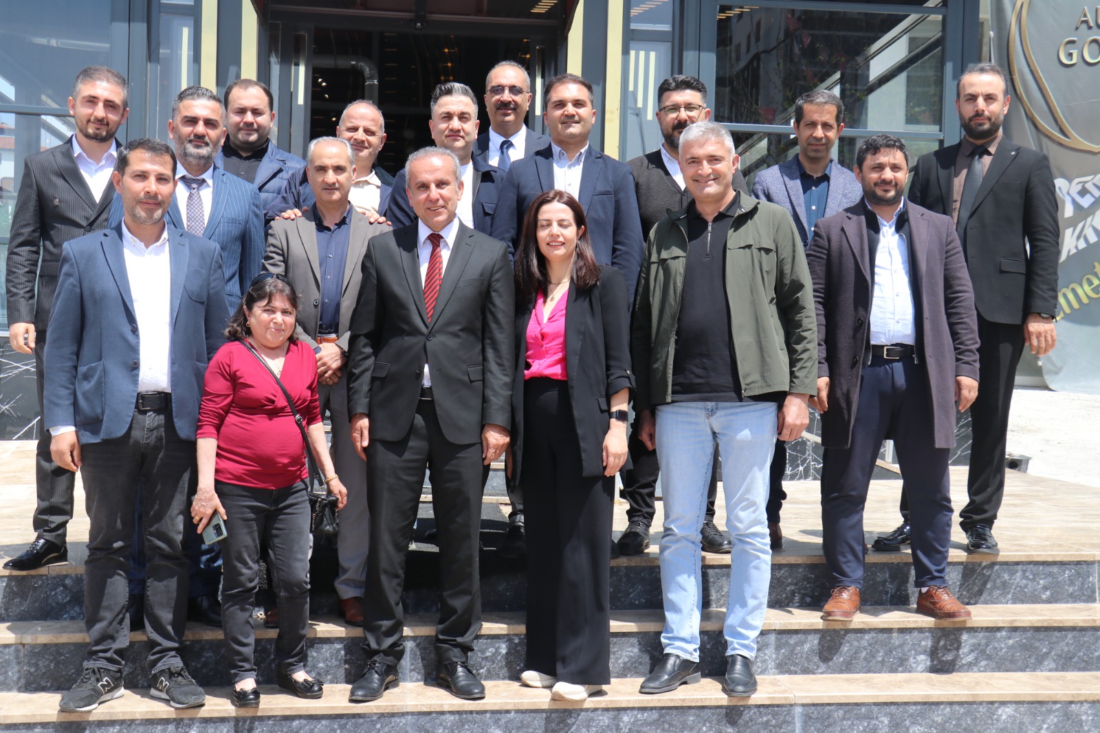 Değişim ve dayanışma grubu” adaylığını açıkladı