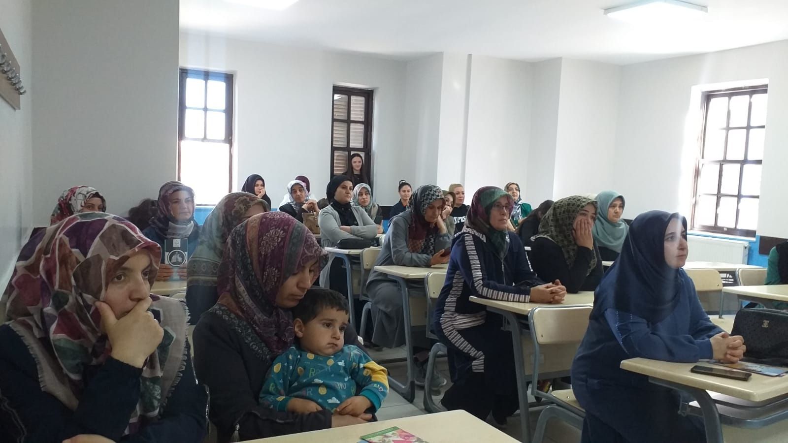 Ebeveynlere Eğitim Semineri Verildi