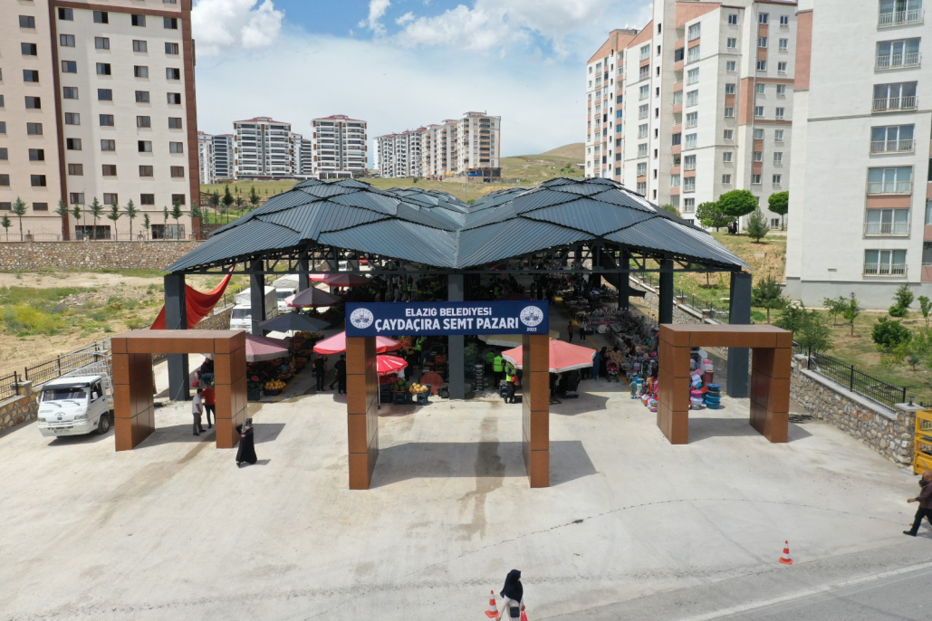 Elazığ Belediyesi Kapalı Semt Pazarı’na Çaydaçıra Sakinlerinden Tam Not