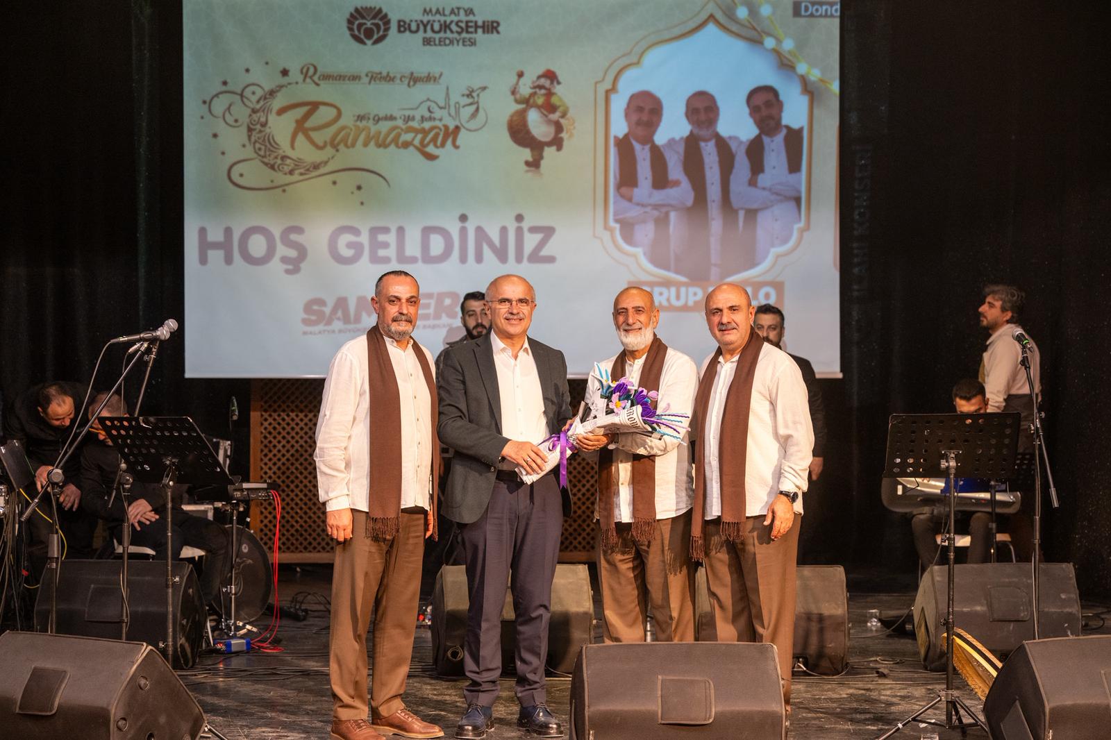 GRUP TİLLO KONSERİ YOĞUN İLGİ GÖRDÜ