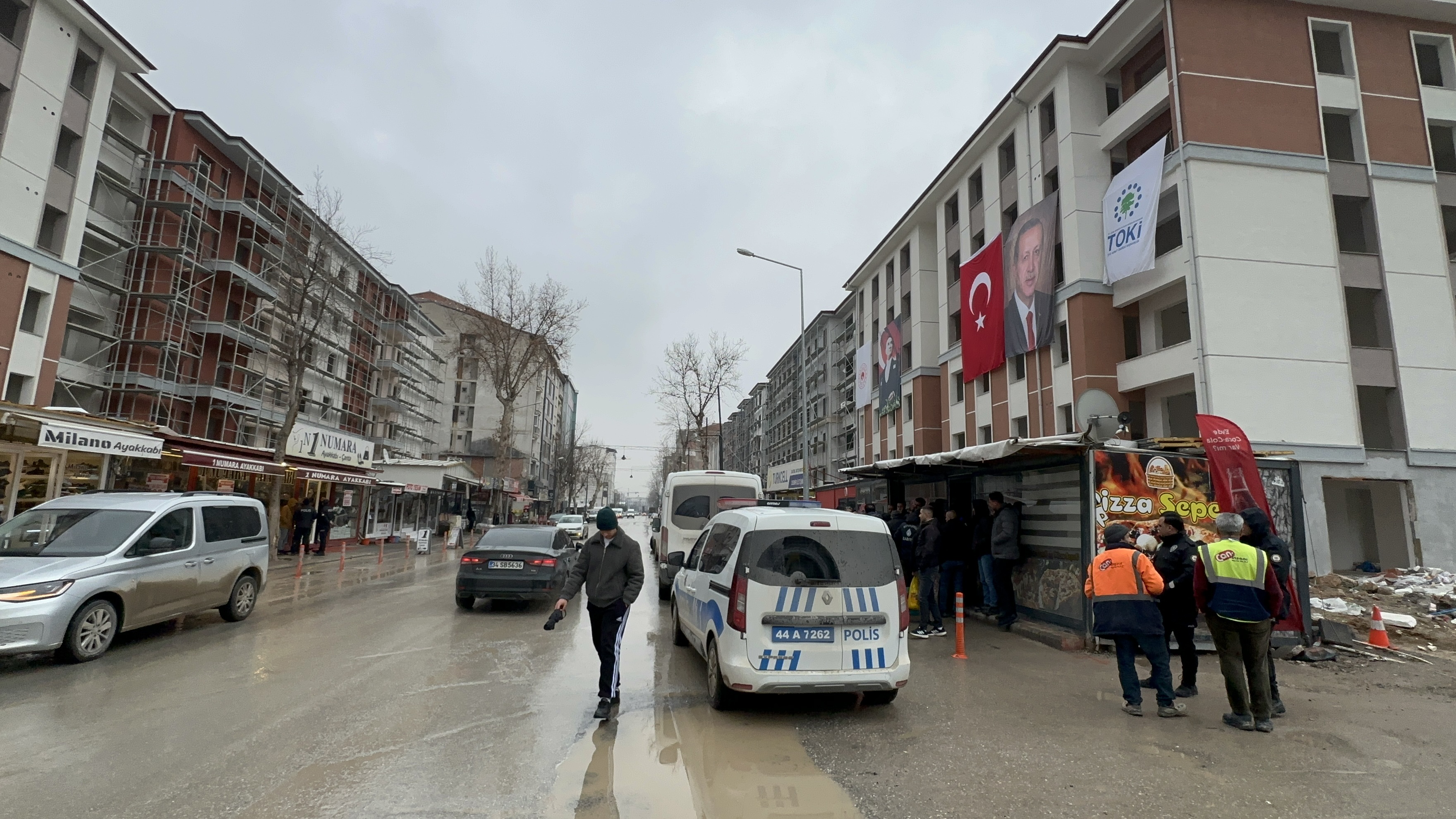 İnönü Caddesi'ndeki Konteyner İşyerleri Taşınıyor