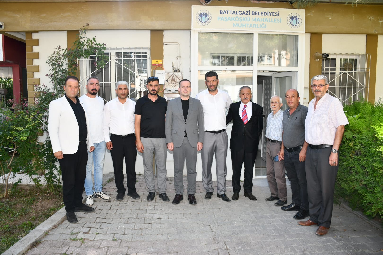 MAGİNDER Başkanı Salih Karademir'den Paşaköşkü Mahalle Muhtarı Mehmet Yılmaz'a Hayırlı Olsun Ziyareti
