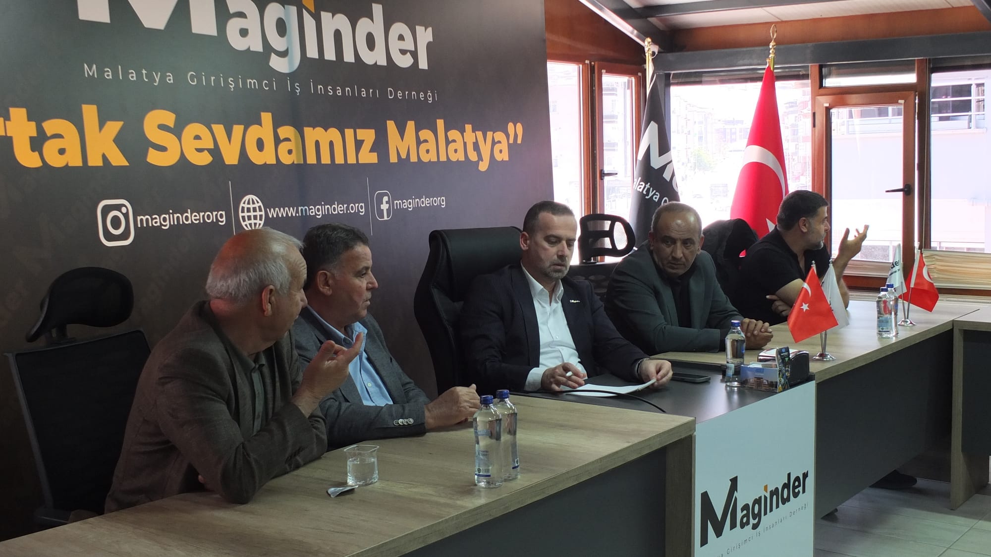 MAGİNDER'DE İSTİŞARE TOPLANTISI: MALATYA İÇİN ORTAK MÜCADELE MESAJI!