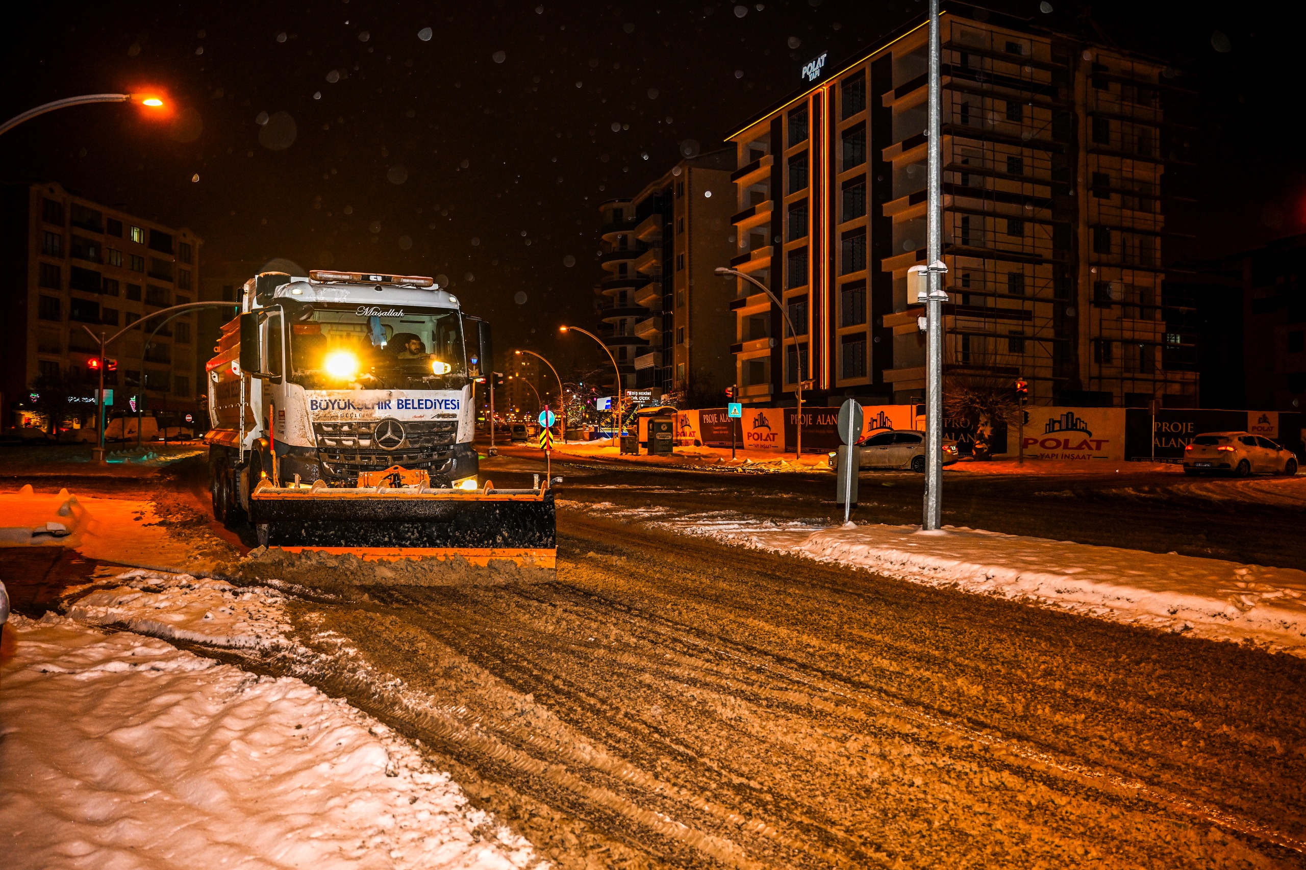 Malatya Büyükşehir Belediyesi Karla Mücadelede 7/24 Sahada