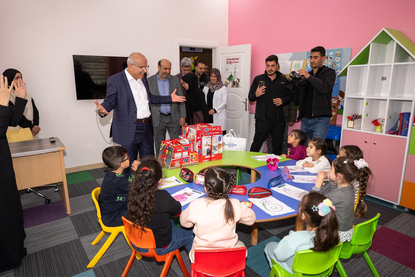 Malatya Büyükşehir Belediyesinden Eğitime Büyük Destek