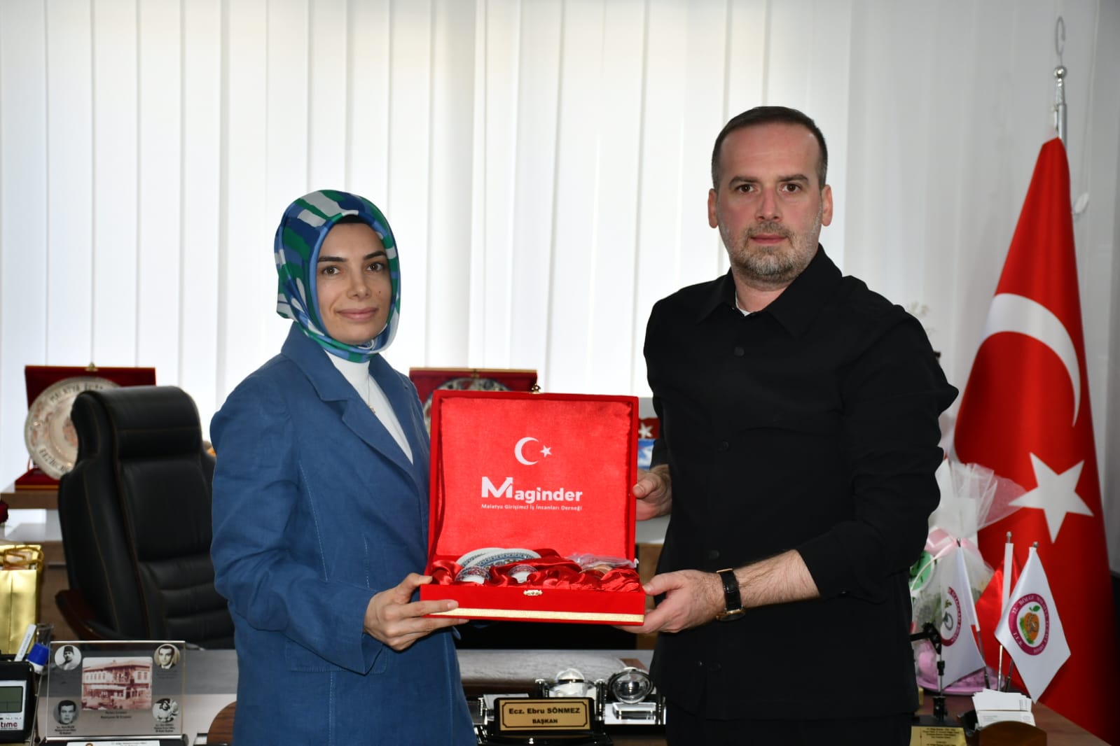 Malatya’da 49 Eczane Konteynerlerde Hizmet Veriyor 