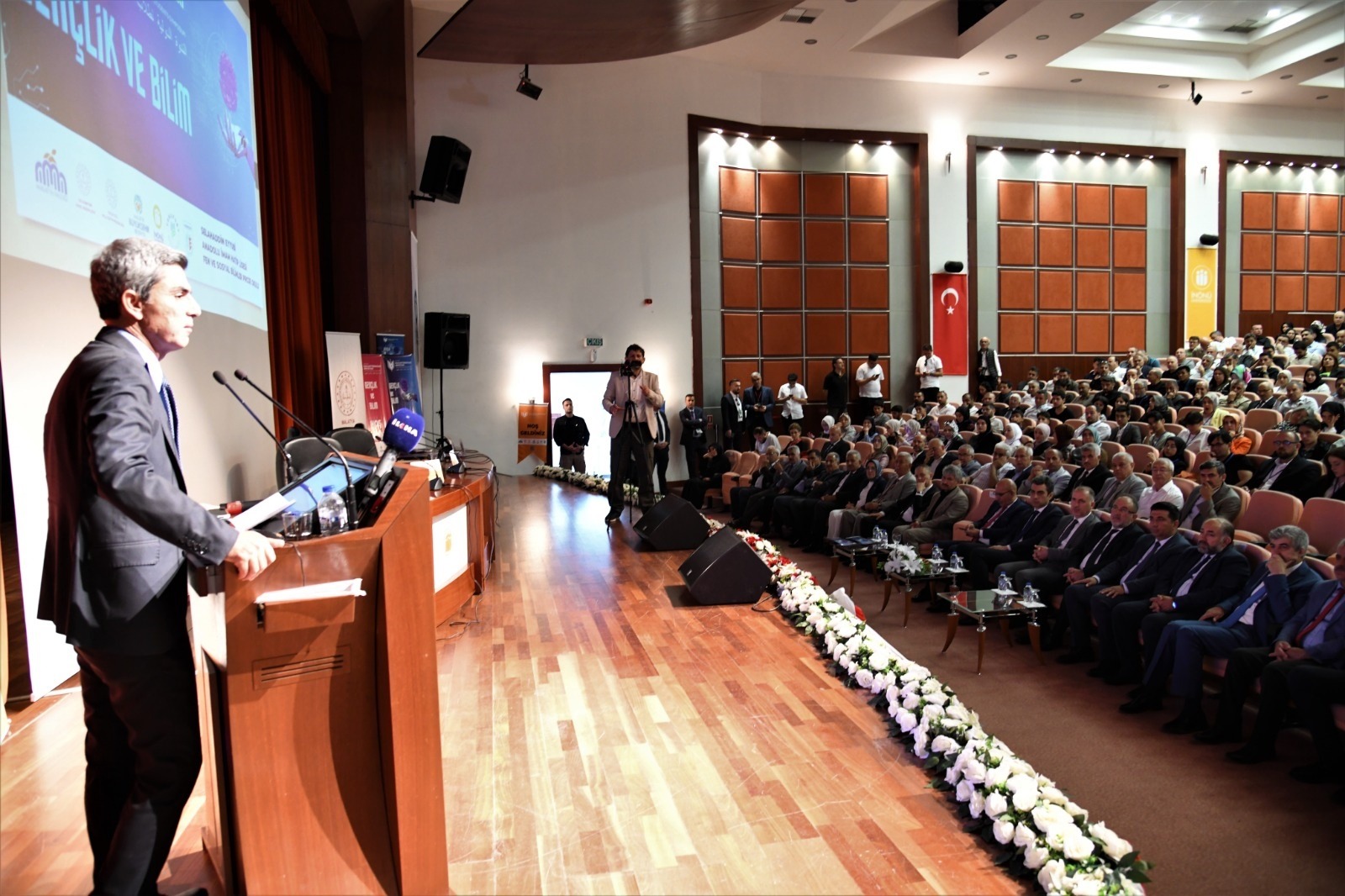 Malatya'da Uluslararası Bir Bilim Buluşması