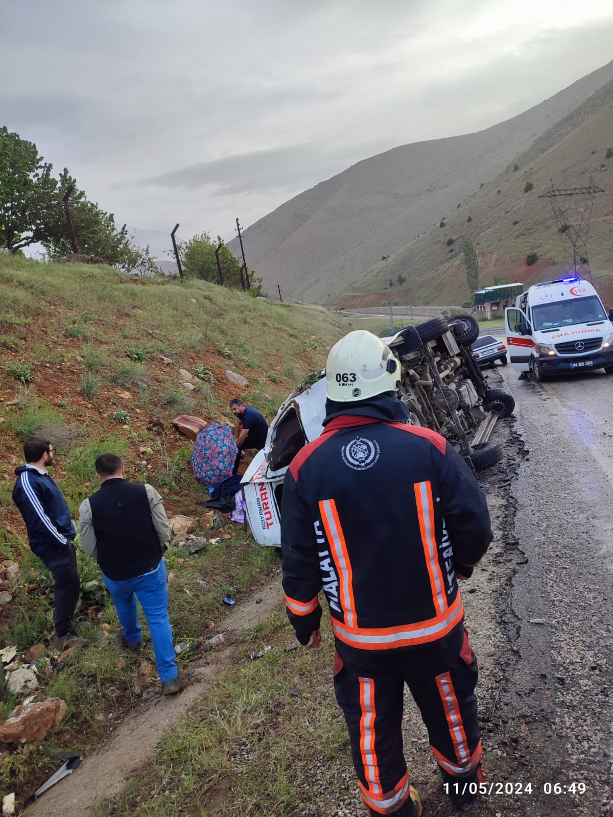 Malatya Kozluk'ta Kaza 15 yaralı