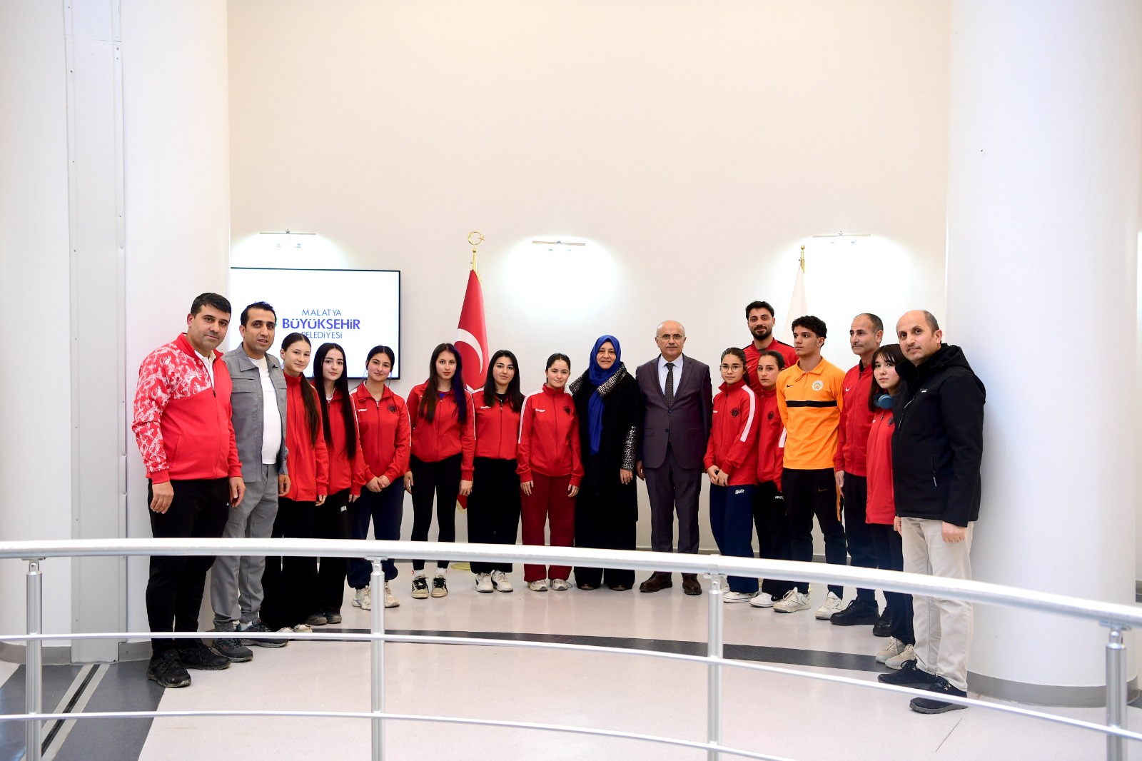 “MALATYA’NIN HER BÖLGESİNDE  SPOR TESİSİ OLACAK”