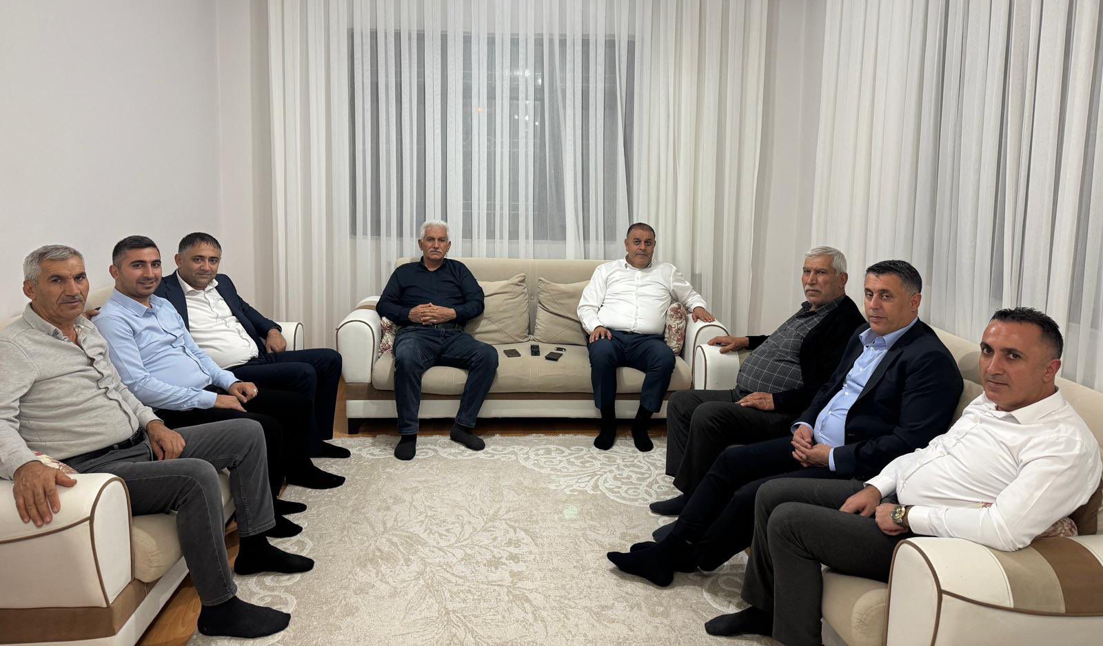 MHP Malatya Teşkilatı Sahada: “Hayırlı Günler Komşum” Ziyaretleri Sürüyor