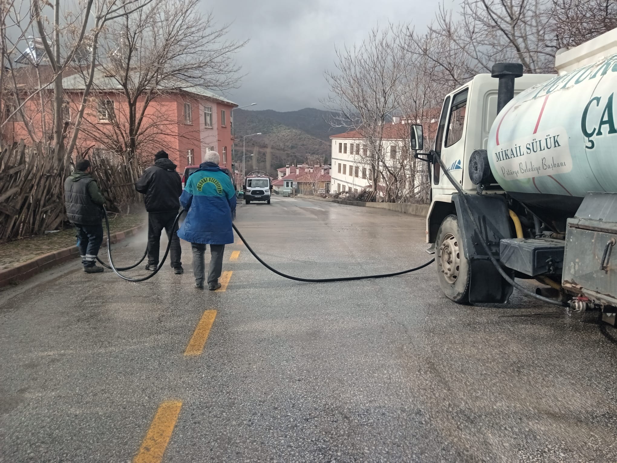 Pütürge Belediyesi’nden Kış Sonrası Kapsamlı Temizlik Çalışması