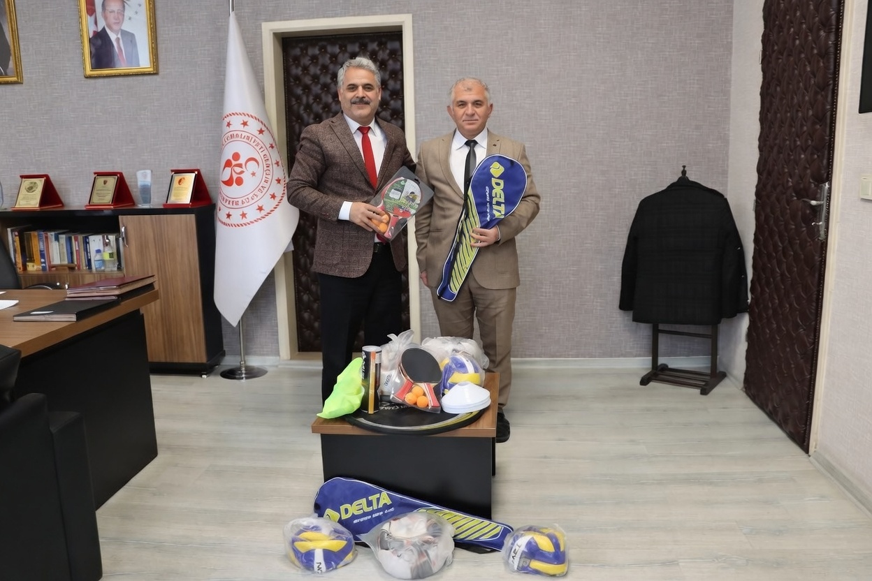 Pütürge’ye Sportif Malzeme ve Ekipman Desteği