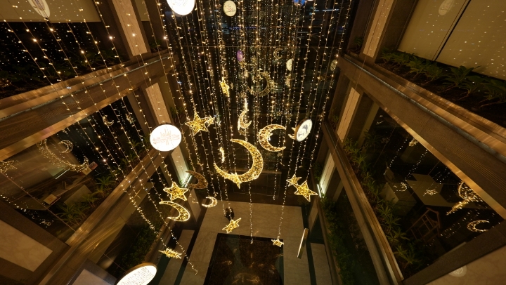 Ramazan Süslemeleri Her Yıl Daha Geniş Alanlara Yayılıyor